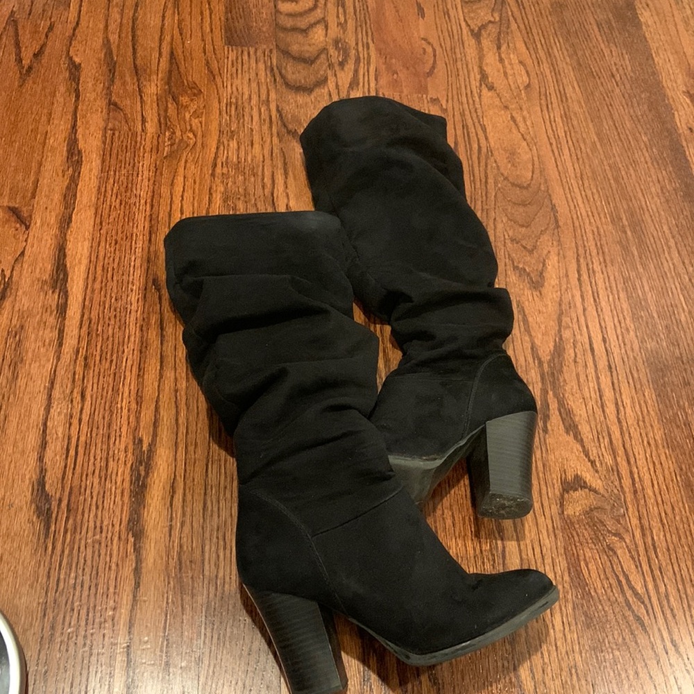 Women tall boots